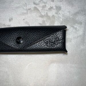 Raybans Sunglasses case